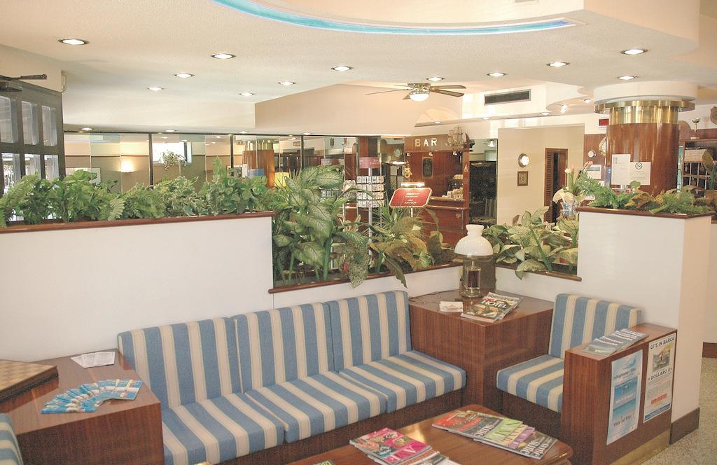 Hotel Crystal